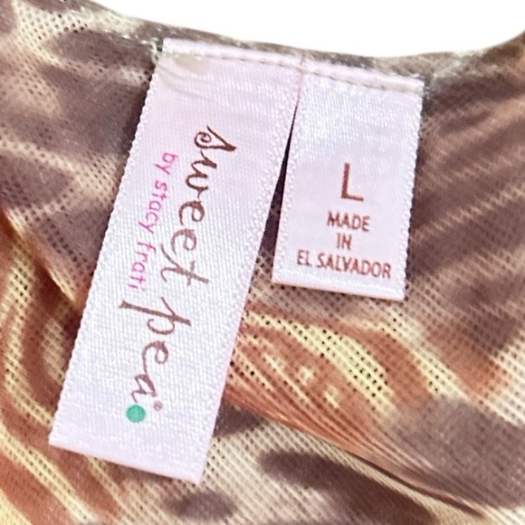 Sweet Pea tonal tan brown animal Print v neck sheer netting blouse top sz large - Picture 8 of 9